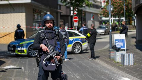 Pangaröövlid lukustasid end Saksamaal pantvangidega seifiruumi