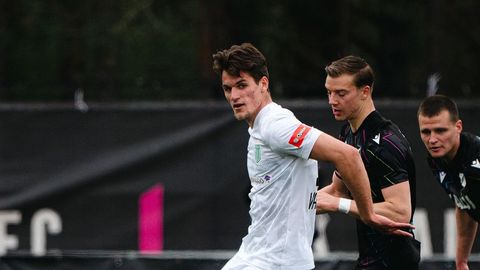 Eesti vutitalent Hollandi tippklubi karmist kogemusest: paarilt koosolekult lahkusin pisarsilmi