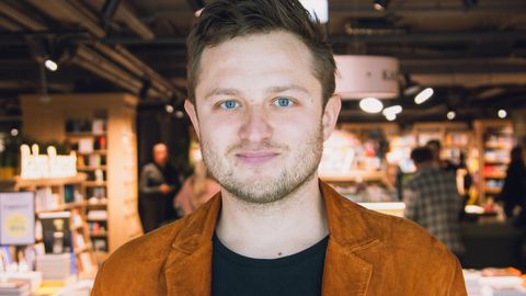 Christopher Rajaveeri reisiraamat müüdi läbi kiiremini, kui kirjastus ootas