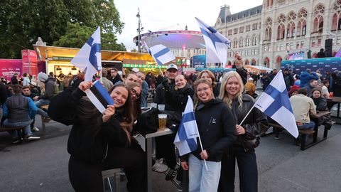 FOTOD VIINIST ⟩ Külm ilm on muutnud Euroküla meeleolu tagasihoidlikuks, kuid kas Eesti suudab rahvast soojaks kütta?