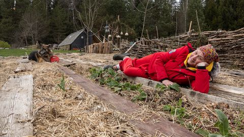 Metsade vahele kolinud pereema: «Saan käia ainult suts Tallinnasse ja tagasi – ainult nii jään ellu.»