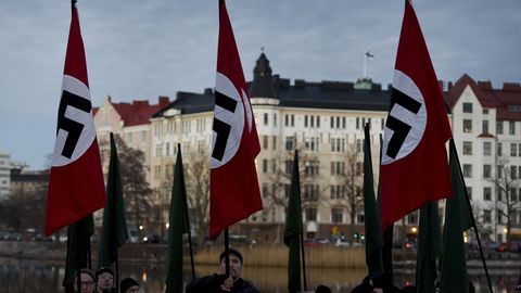 Lappeenranta politsei võttis koduõuest maha haakristilipu