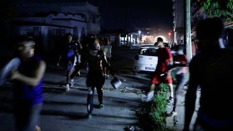 Havanna elanikud taovad elektri nimel potte ja panne kokku