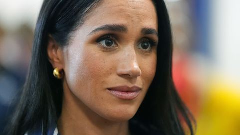 «RAHAGA ON KITSAS!» ⟩ Meghan Markle peab enda ja prints Harry arvete maksmiseks ropult rabelema