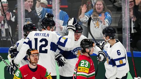TIPPHETKED ⟩ Jäähoki MM: eestlastest eeskuju võtnud Soome alistas Ungari kindlalt