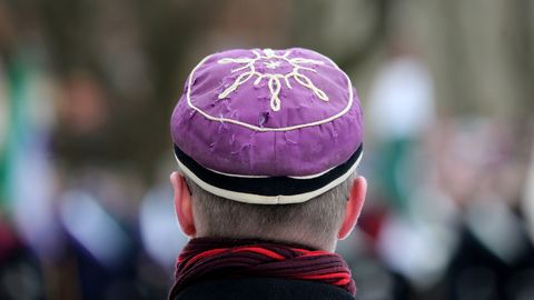 Tudengitel on keelatud teiste tudengitega suhelda: sektantlik korraldus paneb pead kratsima