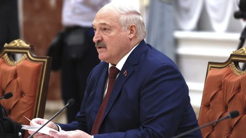 Ukraina lükkas tagasi Lukašenka pakkumise riigijuhtide kohtumiseks