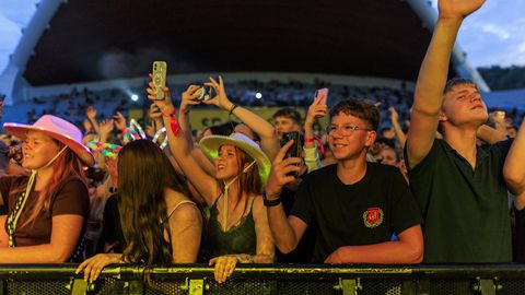 OLED KURSIS? ⟩ Vaata Õllesummeri ala kaarti ning tutvu lavade, meelelahutusalade ja muu olulise infoga Tallinna lauluväljakul!