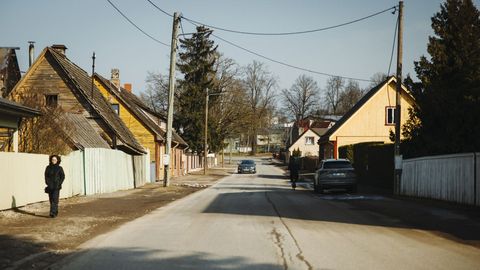 Paju ja Anne tänavale tulevad rattateed