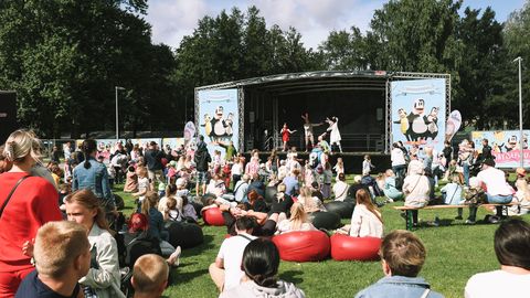 Lauluväljakust saab hiiglaslik mängumaa: lastekaitsepäeva festival, Lolala, miniloomaaed ja AHHAA teadusteater