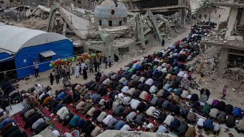 FOTOGALERII TALLINNAST ⟩ Moslemid kogu maailmas tähistavad usukalendri üht olulisemat püha Eid al-Adhat