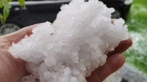 FOTOD ⟩ Räpinat tabas korralik rahesadu