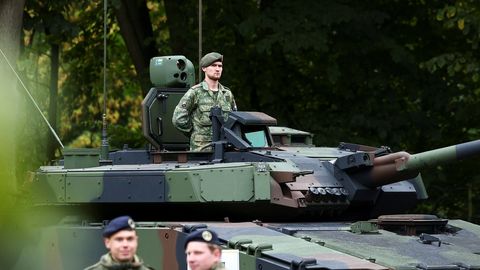 MEELIS OIDSALU ⟩ Saksa-Hollandi korpus ei lahenda, vaid paljastab NATO väeprobleemi Baltikumis