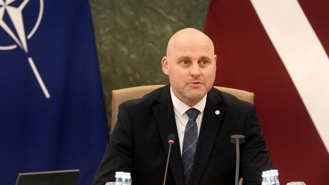NÄDALA NÄGU ⟩ Neli kuud end tõestada
