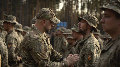 Brüssel haub plaani värbamiseas Ukraina mehed ajutise kaitseta jätta