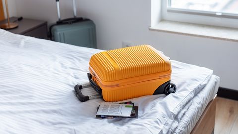 Miks ei tohi kohvrit mitte kunagi hotellitoa voodile tõsta?