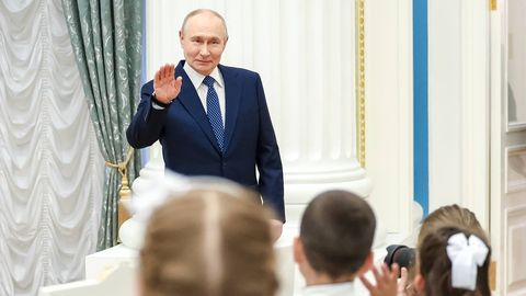 PRIISKAV LAPSEVANEM ⟩ Putin maksab oma salajaste poegade lapsehoidjatele väga heldelt palka