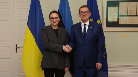 OTSE ⟩ Ukraina peaminister annab pressikonverentsi peaminister Michaliga