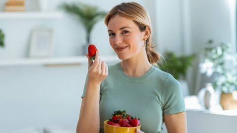 PALJUD EI TEA ⟩ Maasikate pinnal olevad täpid polegi seemned