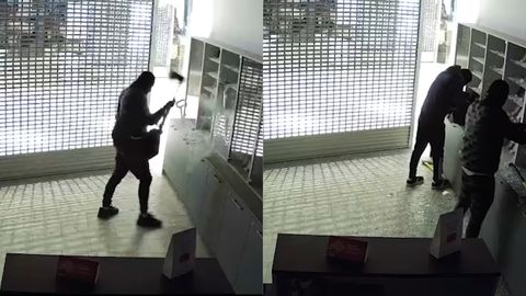 TURVAKAAMERA VIDEO ⟩ Ülemiste keskuses kirvega telefonipoodi rüüstanud varaste tabamiseks on välja pandud neljakohaline vaevatasu