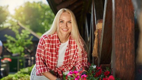 NÄPUD MULDA ⟩ 7 asja, mida pead kohe tegema, et aed suvel kaunis püsiks