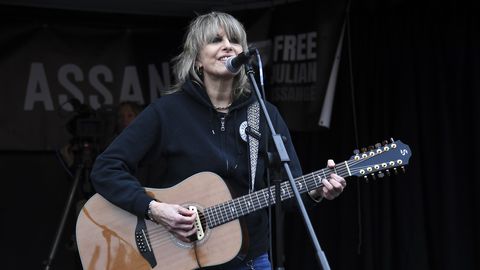«Nagu ahvid, kes puuris eneserahuldusega tegelevad.» The Pretenders'i solist hurjutab fänne