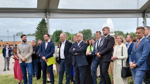 PILDID ⟩ Põllumajandusteadlased said uue aretushoone, avamisel osales ka president Alar Karis