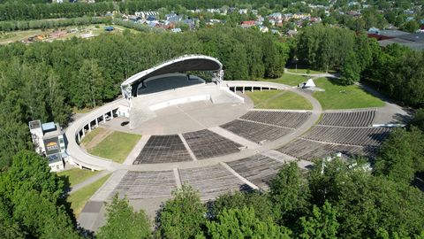 KERETÄIS MITTE MILLEGI EEST ⟩ Noortekamp peksis Tartu festivalilt lahkunud mehe haiglasse