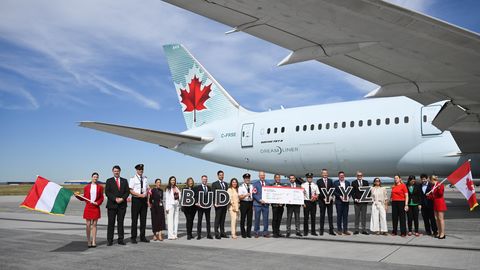Air Canada endine piloot lendas 16 aastat kehtiva loata