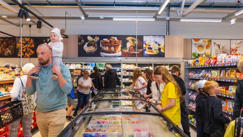 GALERII JA VIDEO ⟩ Pärnumaa külla tuli uus pood ja ligemale 20 töökohta