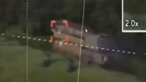 VIDEO ⟩ Ukraina drooniparv laastas Vene positsioone: rivist langesid õhutõrje, kütuselaod ja staabid