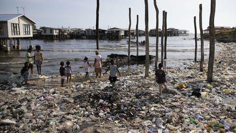 UNICEF: pooli maailma lastest ähvardab vähemalt kolm kliimaohtu