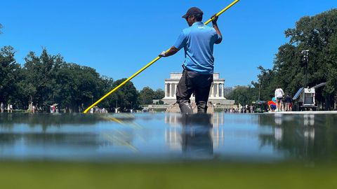 PARAS KÄKK ⟩ Trump tahtis Washingtoni lipusinist peegeltiiki aga välja tuli islami-roheline