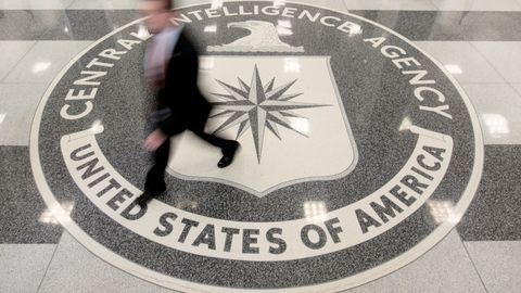 WSJ ⟩ Spioon pätsas 40 miljoni dollari eest kulda. Ohus on supersalajased CIA programmid