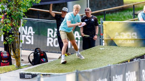 GALERII ⟩ Eesti üllatusmehed murdsid kodusel slämmiturniiril esikolmikusse: juba on kogu võistlus korda läinud
