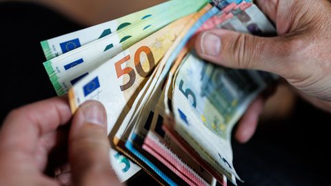 Juuli pensionid ja puudega inimeste toetused laekuvad hiljem