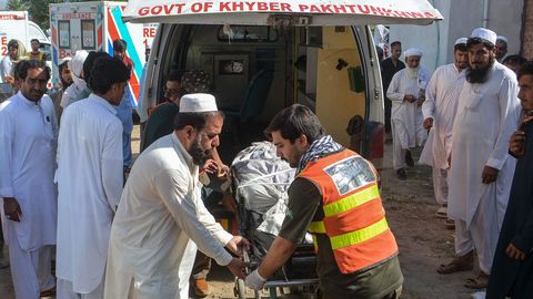 Pakistani loodeosas suri teeäärse plahvatuse tagajärjel seitse inimest