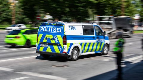Liiklusõnnetust vältida üritanud naine põrutas autoga kraavi