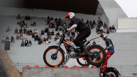 GALERII ⟩ Tallinn Motor Weekend sai Lauluväljakul vihma kiuste avapaugu! Vaata, kes õhtut nautima tulid