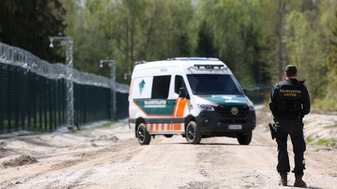 Soome kohus karistas pereliikmeid keelutsooni marjule ja puhkama lubanud piirivalvureid