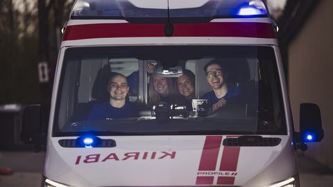 TARK TARTU ⟩ Kiirabiarsti Karl Oliver Tomsoni taskuhääling Deltakutse koondab fanaatikuid terves Eestis