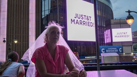 CHRISTIAN DIORI RÕIVAD, CARTIER’ EHTED ⟩ Maailma rikkaim naismuusik abiellus
