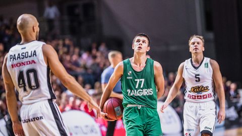 «Ta oli juba siis täielikus jamas.» Kerr Kriisa rahamured algasid varases teismeeas