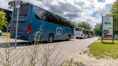 Go Busi buss läks enne Hiiumaa praamilt väljumist katki: korraga avastasid reisijad, et laev oli juba alustanud tagasisõitu