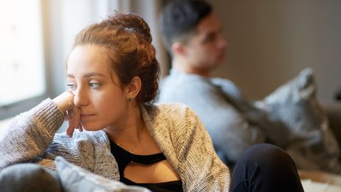 Suhtes mehed ütlevad sageli neid 7 fraasi, kui nende tunded hakkavad hääbuma