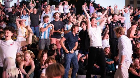 GALERII ⟩ Vabaduse väljakul elati kaasa Argentina dramaatilisele võidule