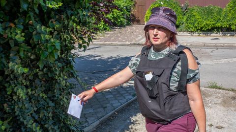 REPORTAAŽ ⟩ «Ta on meie kangelane»: Hersoni rindejoone postiljon kannab pensione Vene droonide all