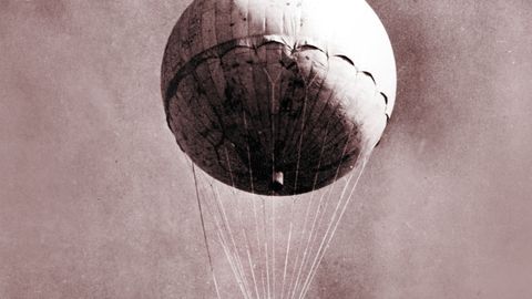 AIN KALLIS ⟩ Õhupallid ja ilm
