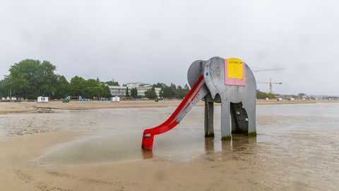 GALERII ⟩ Pärnu rannaliste arv kukkus 14 500 pealt üheni