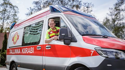 Suur muutus kiirabis: enamus brigaade muutub kaheliikmeliseks